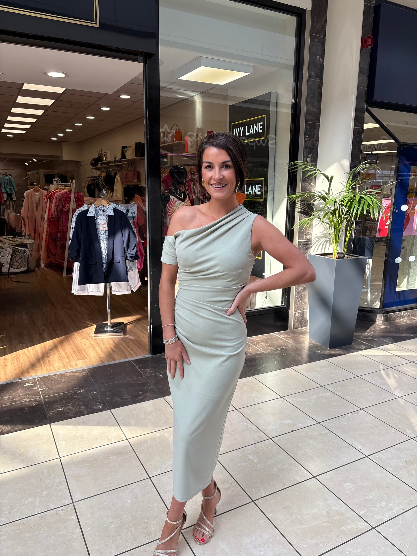 Donna Sage Green Midi Dress