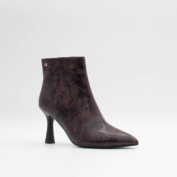 Una Healy Boot ‘Risk it all’ - Berry Cobra