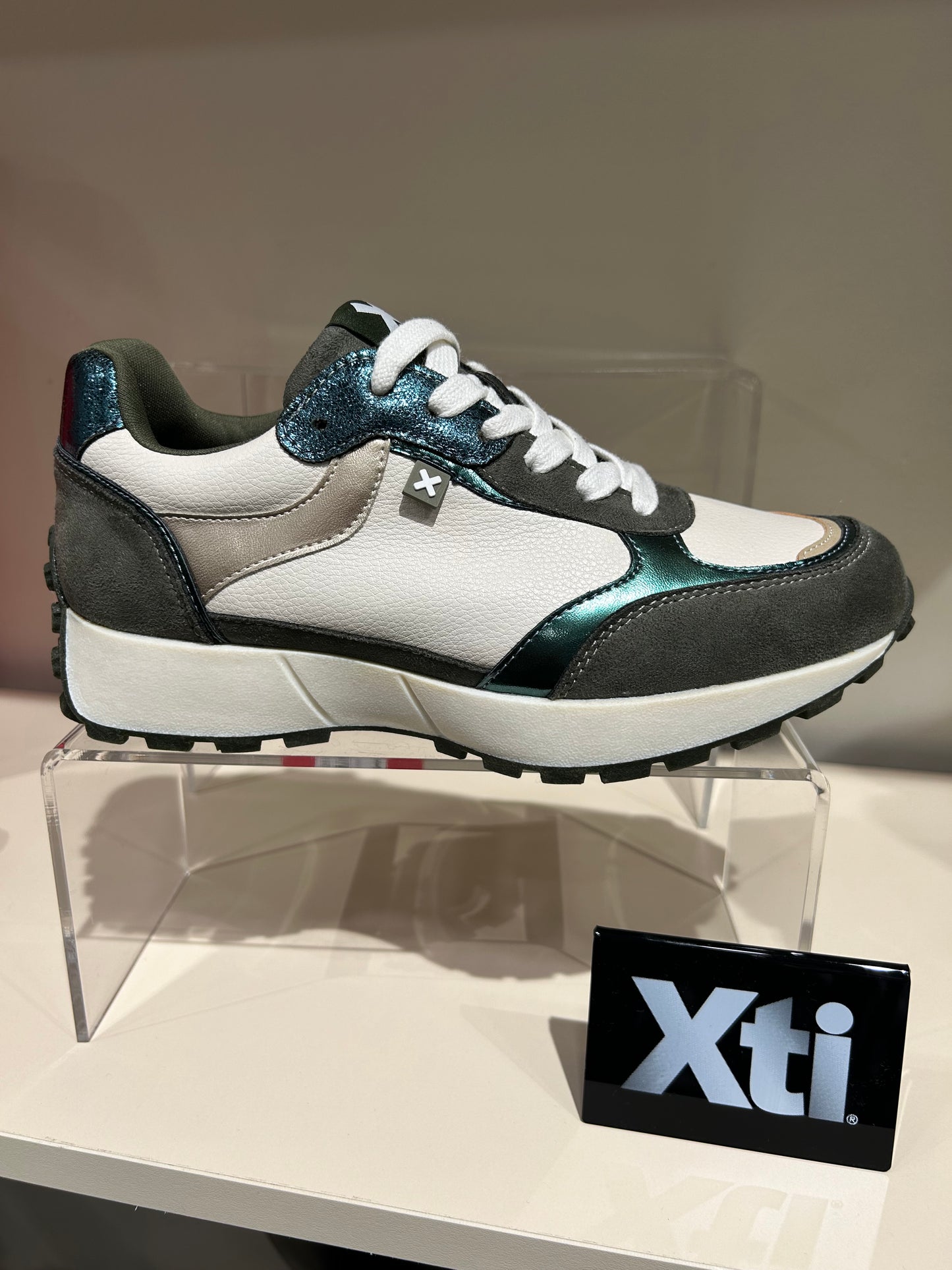 XTI 142970 TRAINERS