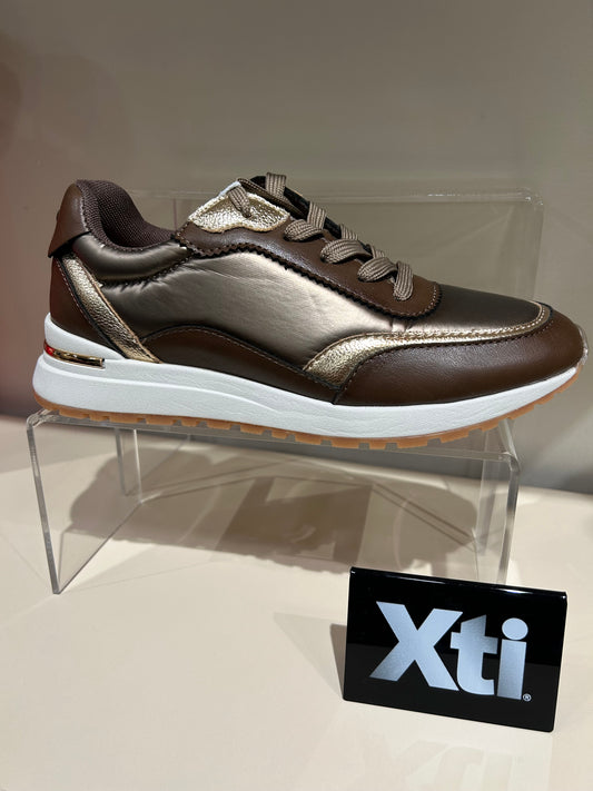 XTI 143374 TRAINERS