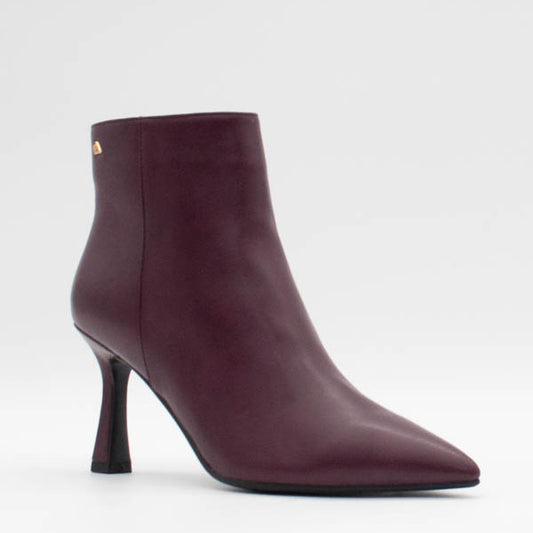 Una Healy Boot ‘Love Story’ - Burnt Cherry