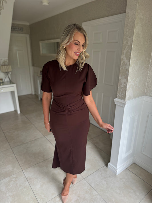 Cleo Ruched Detail Midi Dress In Brown