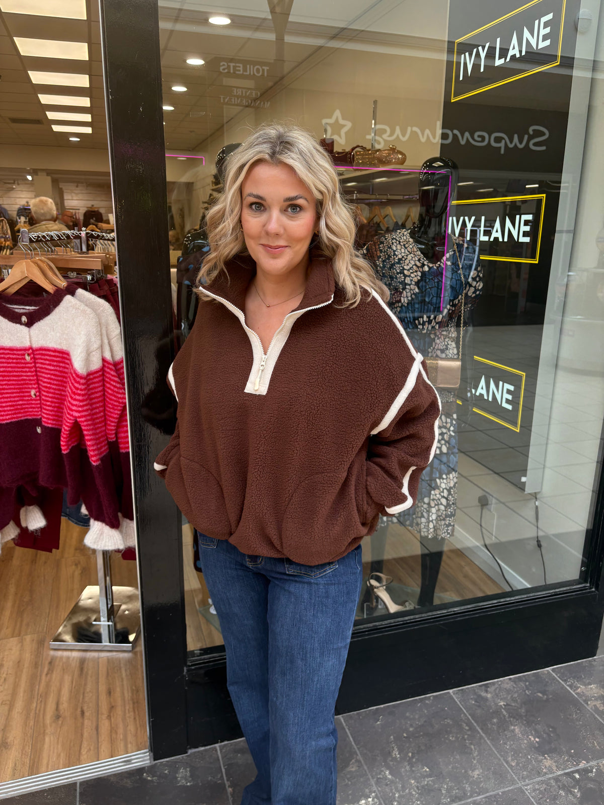 Lilo Contrast Binding 1/4 Zip Pocket Detail Fleece Chocolate